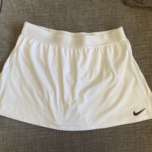 Nike White tennis skirt size L